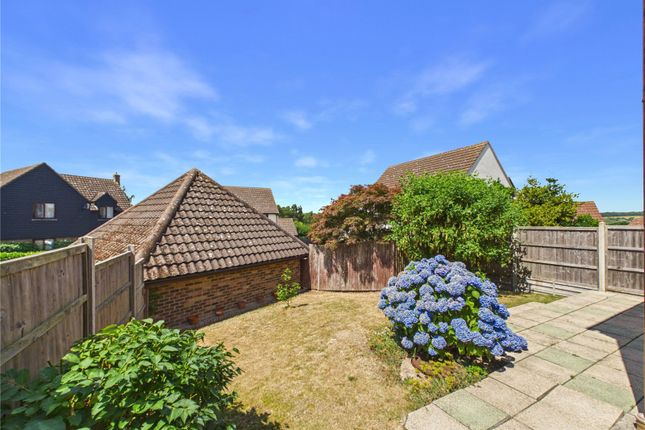 22, Cotman Avenue, Manningtree photo 3