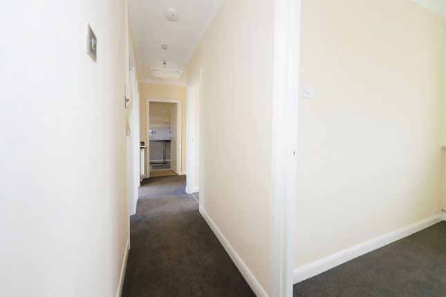 Flat for sale in Falcon Crescent, Bilston