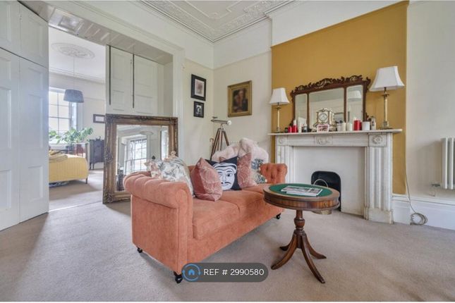 First Floor Flat, Caledonia Place, Bristol photo 2