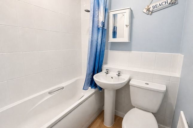 22b, Lilac Way, Weston-super-mare photo 5