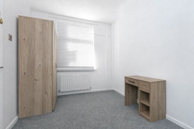 Room 1, 30, Heath Street, Staffordshire photo 2