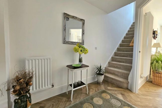 30, Nelmes Way, Berkeley photo 3