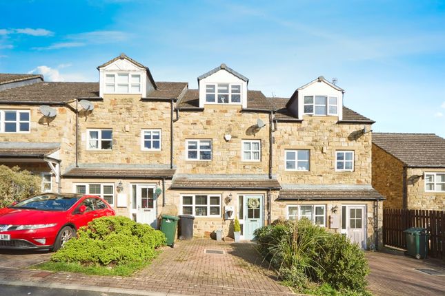 Thumbnail Terraced house for sale in Pepper Hill Lea, Keighley