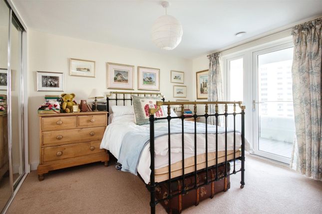 Flat for sale in Horizons, Churchfield Road, Poole, Dorset