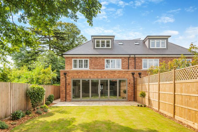 Quindecim, 15a Northcroft Road, Englefield Green photo 2
