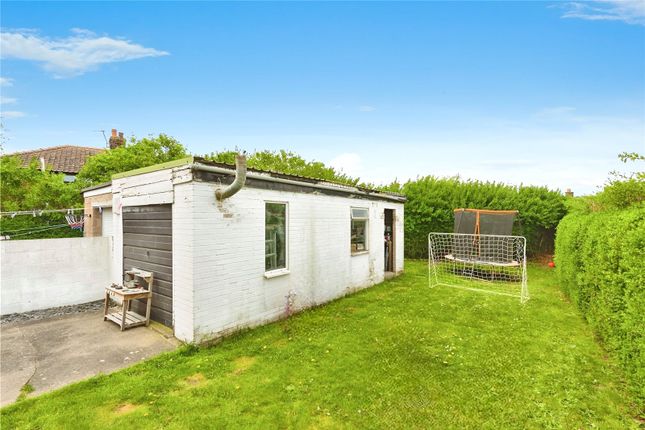 Garage/Garden