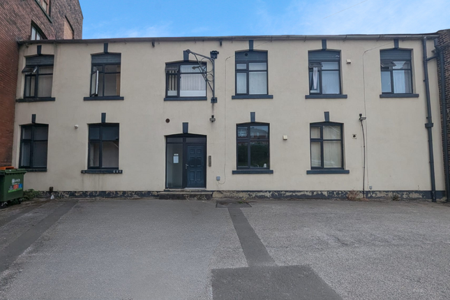 Studio flat on Flat 2, Swallow Hill, Leeds, £18,000