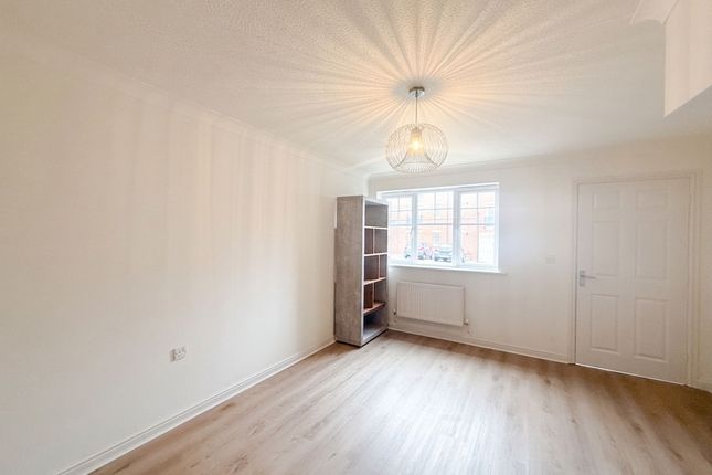 52 Foster Drive, Gateshead photo 5