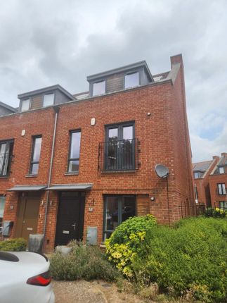 4, Green Close, Hatfield photo 5