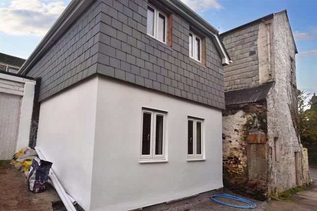 Thumbnail Detached house for sale in Treruffe Hill, Redruth