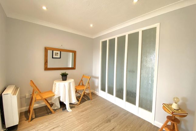 4 Church Hill Place, Hillborough Close, Bexhill-On-Sea photo 2