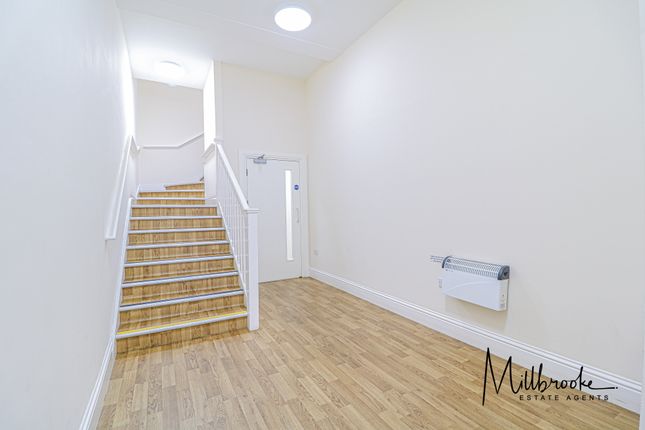 Flat to rent in Old Hall Street North, Bolton