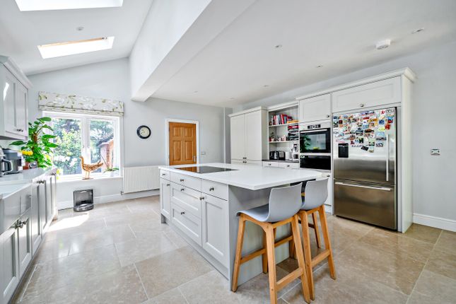 12c, Little Fryth, Wokingham photo 2