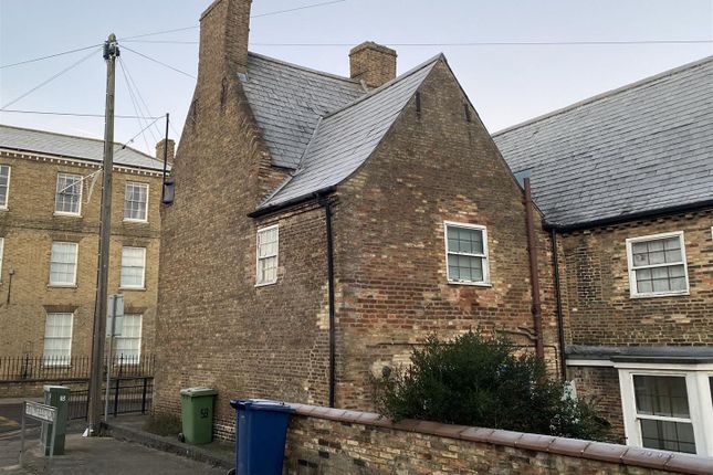 59, High Street, Chatteris photo 3
