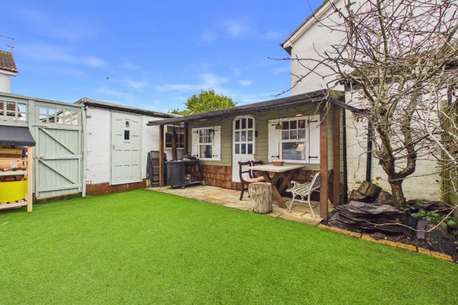 19 Mere Way, Swanland, East Riding of Yorkshire photo 4
