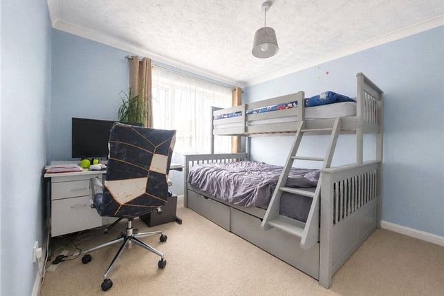 71, Goldfinch Road, London photo 5