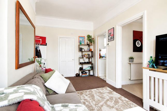 75, Mafeking Avenue, Brentford photo 4