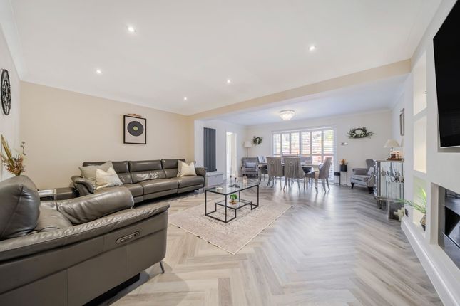 8 Rochester Crescent, Rochester photo 2
