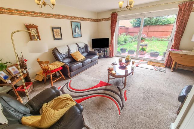 6, Barth Close, Corby photo 4