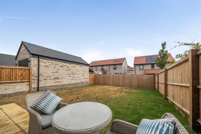 6, Primrose Way, Radstock photo 3
