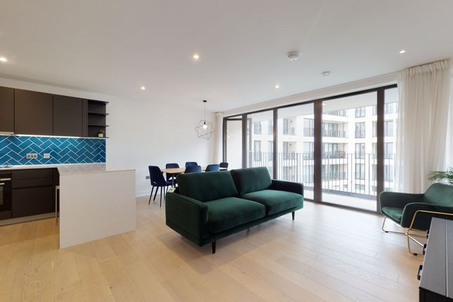 Thumbnail Flat to rent in Gorsuch Place, London