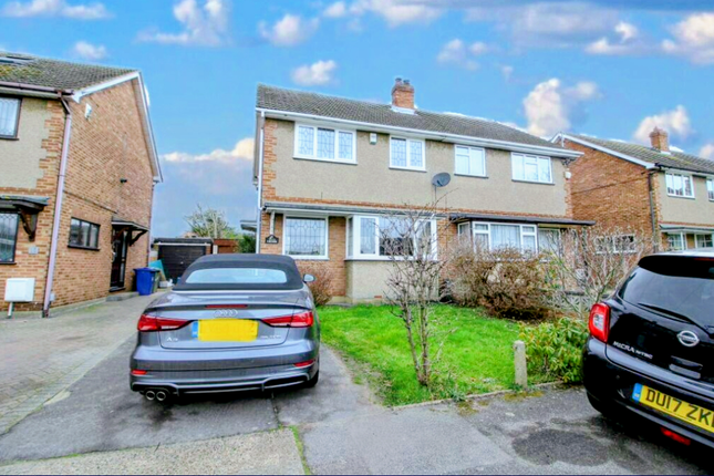 Semi-detached house for sale in Buchanan Close, Aveley, South Ockendon