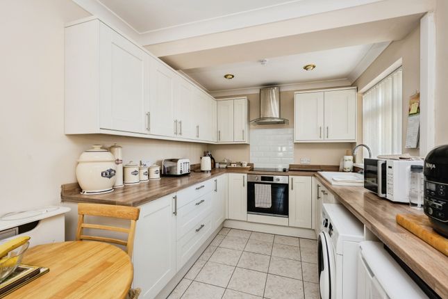 10, Garngoch Terrace, Gorseinon photo 3