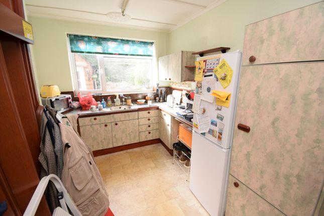 Semi-detached house for sale in Frankton Avenue, Styvechale, Coventry