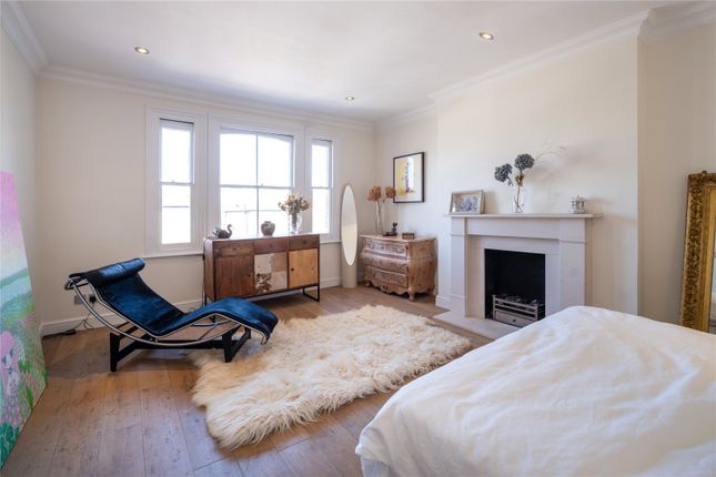 Flat for sale in King Henrys Road, Primrose Hill, London