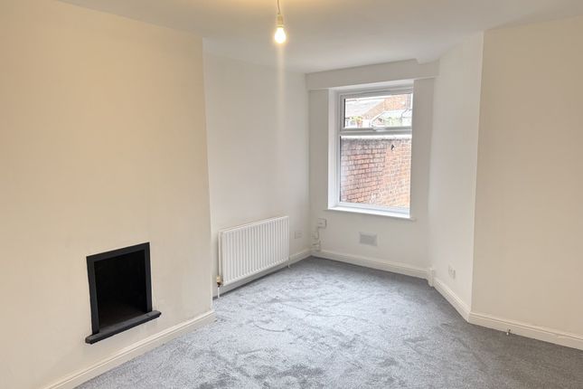 17, Kenyon Lane, Moston photo 3