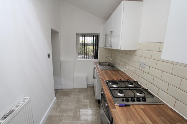 37, Rossefield Road, Bradford photo 5