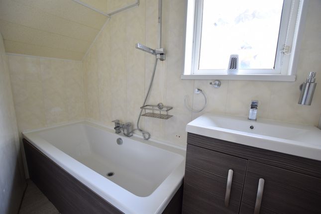 End terrace house for sale in Glen View, Crumlin, Newport