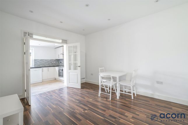 48, Manor Way, London photo 4