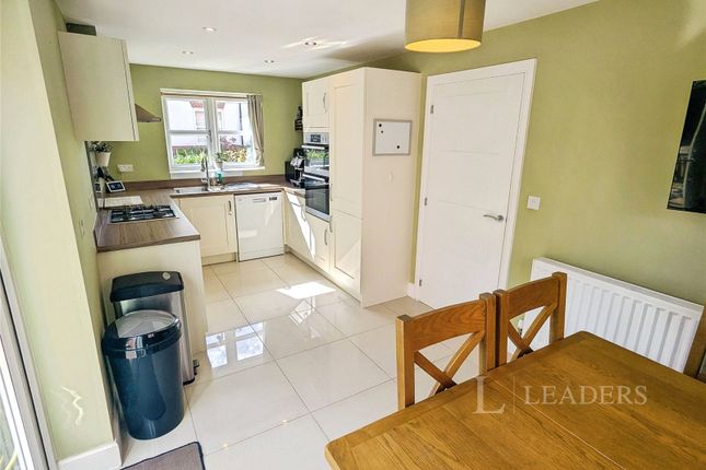 4, Gilling Close, Derby photo 3