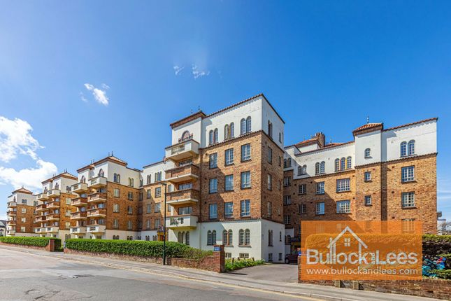 Flat D46, San Remo Towers, Boscombe, Bournemouth photo 2