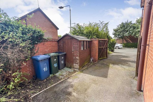 Semi-detached house to rent in Elms Park, Ruddington, Nottingham