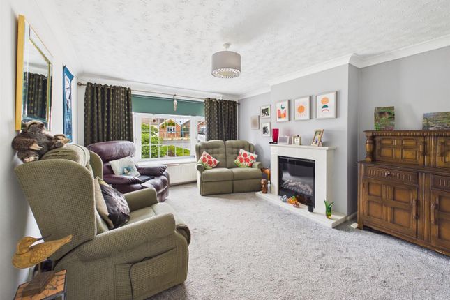 3, Kaybourne Crescent, Gloucester photo 3