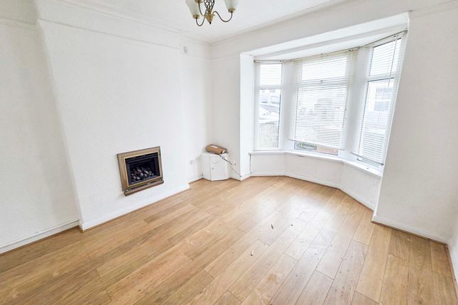 25, Broomfield Street, Caerphilly photo 2