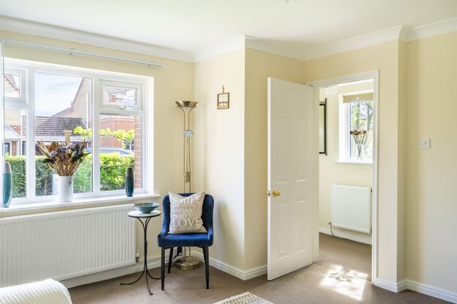 33, Leadley Croft, York photo 3