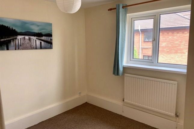 Flat to rent in Pembroke Mews, Clive Road, Cardiff