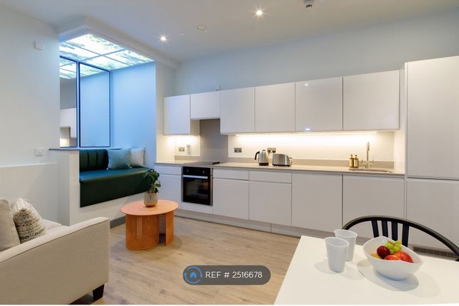 Thumbnail Flat to rent in Park Street, Bristol
