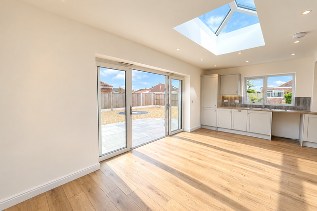 48, Parksway, Poulton-Le-Fylde photo 4