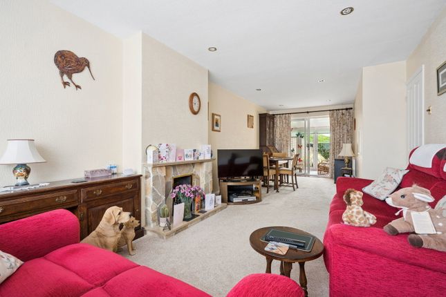 10, Stag Lane, Rickmansworth photo 2