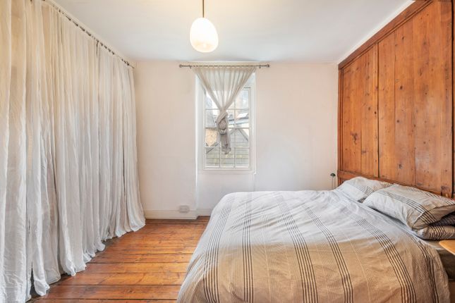 Terraced house for sale in Monmouth Street, Central St Giles