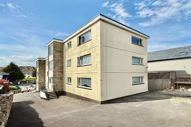 7 Clennon Court, Castor Road, Brixham photo 3