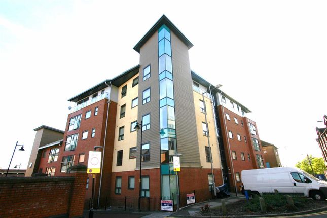 Flat to rent in Little Station Street, Walsall