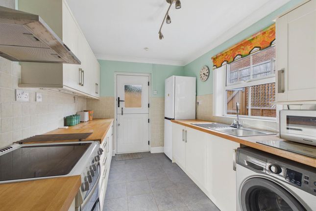 50, Moorlands Road, Malvern photo 4
