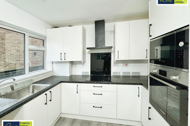11 Blenheim Road, Leicester photo 3
