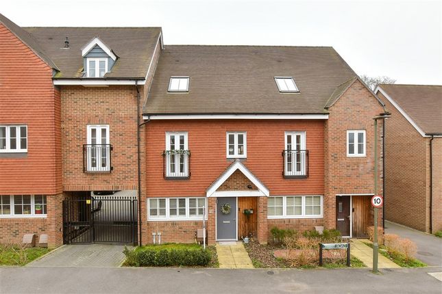4-bed house on Dover Road, Tadworth, £550,000