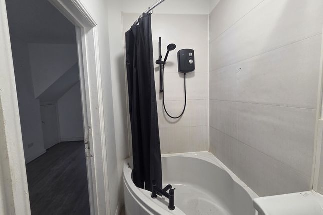205b, Hamlet Court Road, Westcliff-on-Sea photo 5
